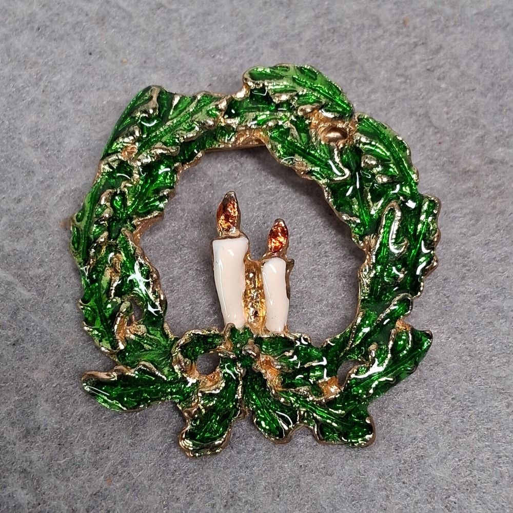 Vintage Gold Tone Christmas Wreath Enamel Candle Pin Brooch Holiday Jewelry